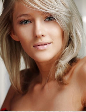 Mila I got beautiful eyes and... Well.. Check close-up photo!