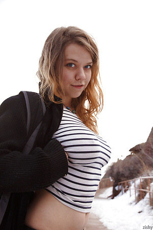 Beautiful american teen girl Hilary Craig at Red Rocks