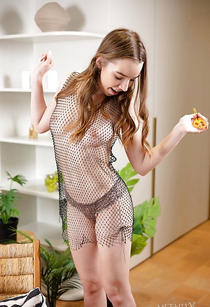 Mirka in Feeling Sexy 1 by Tora Ness