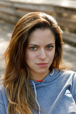 Amateur mom Chase Jenaro strips in public & shows her sexy nipples & booty